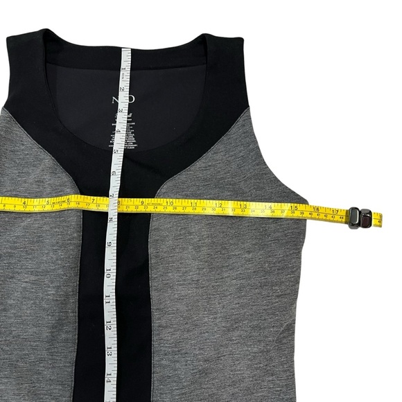 NYDJ Seamed Trainer Tank With Shelf Bra Dark Heather Grey & Black XS NWT - Picture 7 of 11
